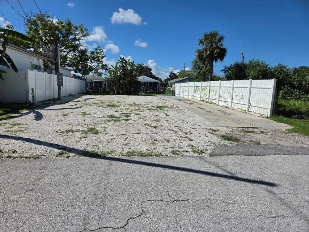 6814 PUFFIN LANE Hudson, FL 34667