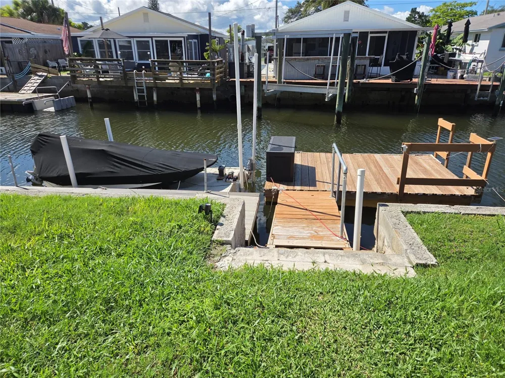 6814 PUFFIN LANE Hudson, FL 34667