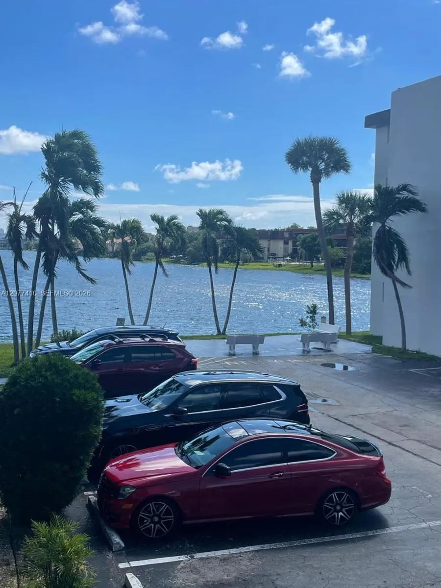 445 NE 195th St #226 Miami, FL 33179