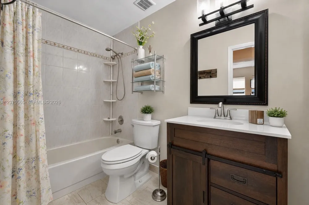 7508 SW 6th Ct North Lauderdale, FL 33068