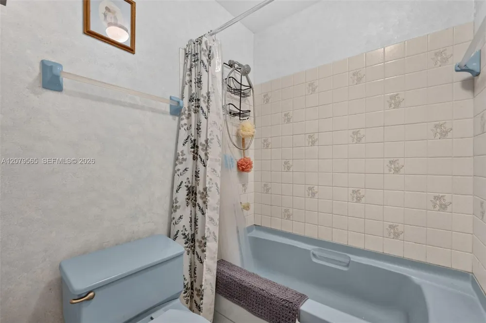 7508 SW 6th Ct North Lauderdale, FL 33068