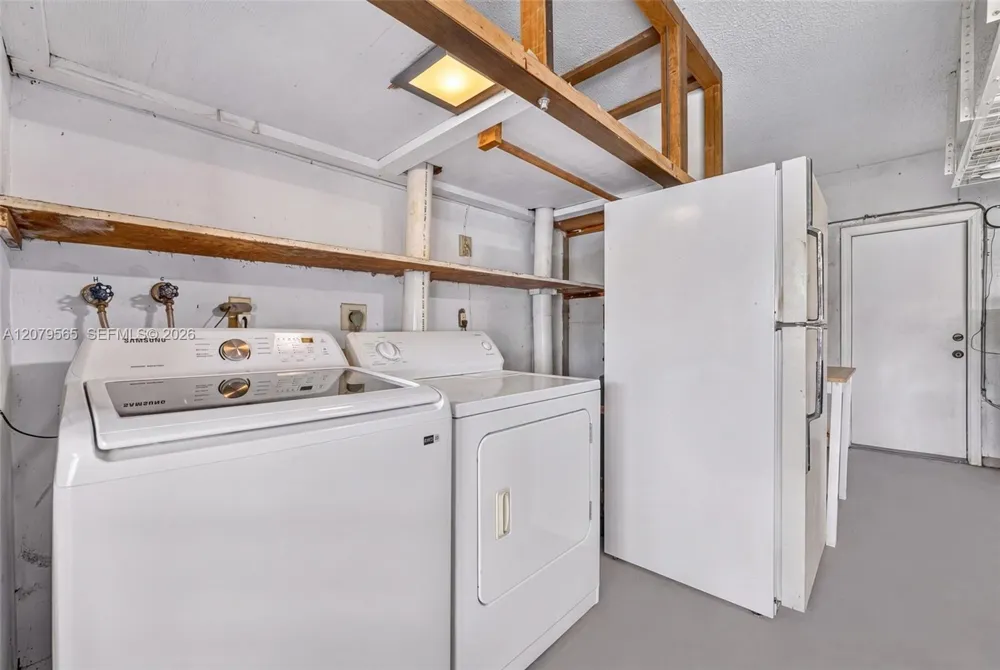 7508 SW 6th Ct North Lauderdale, FL 33068