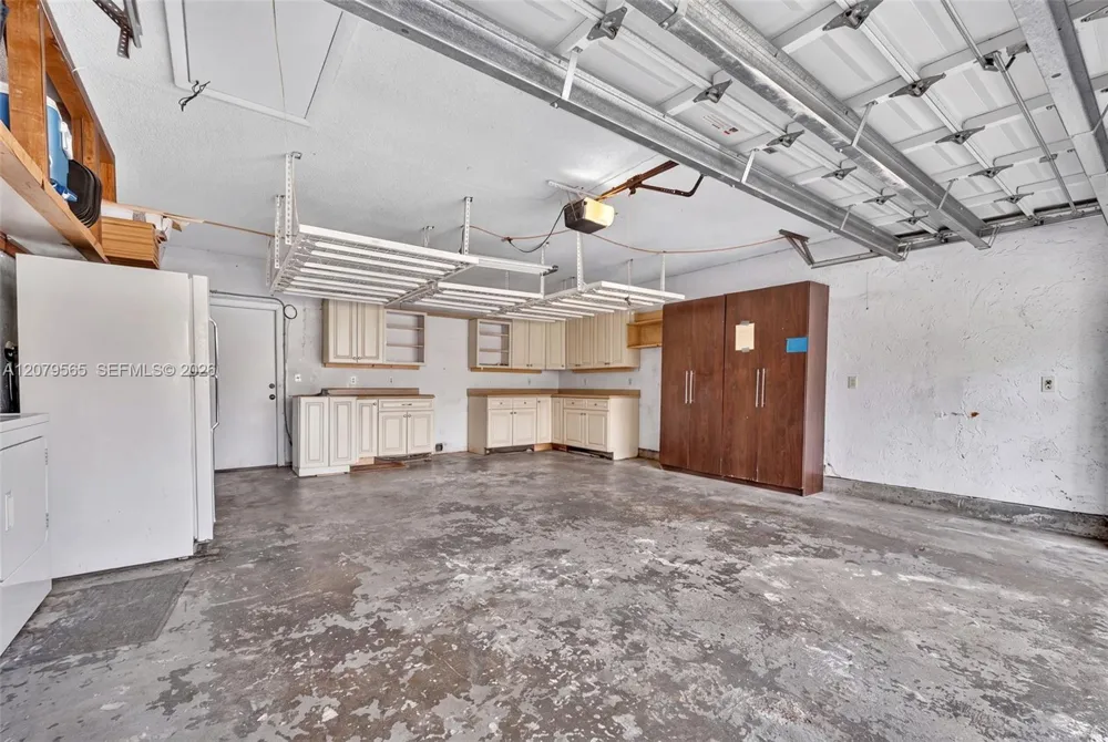 7508 SW 6th Ct North Lauderdale, FL 33068