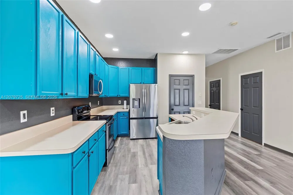 1522 Summergate Dr Other City - In The State Of Florida, FL 33594