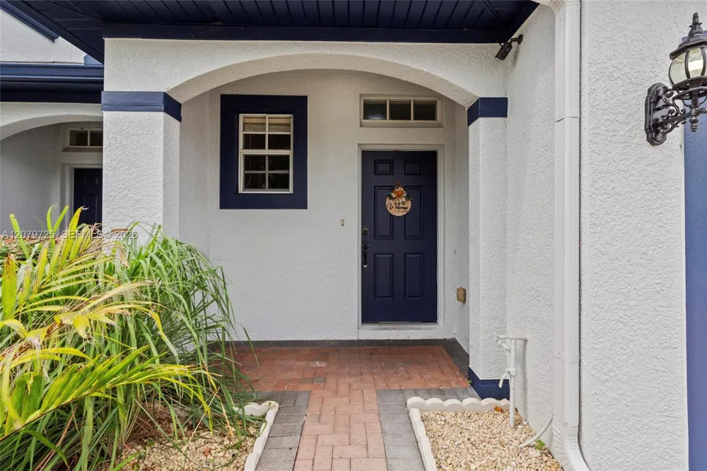 1522 Summergate Dr Other City - In The State Of Florida, FL 33594