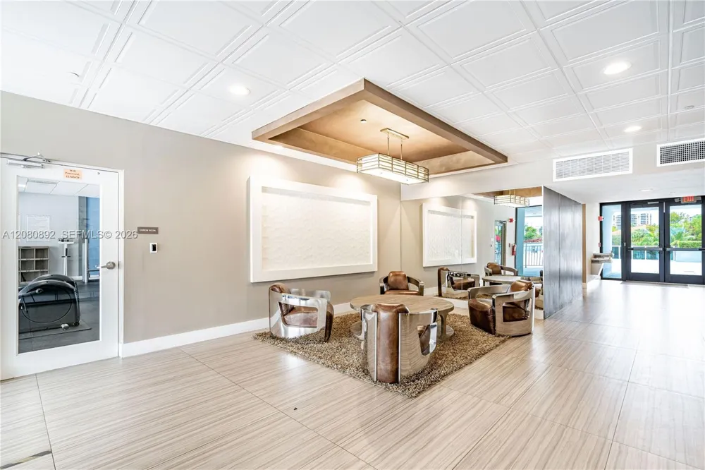 3625 Country Club Dr #901 Aventura, FL 33180