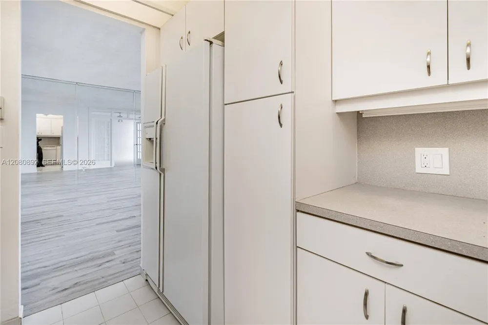 3625 Country Club Dr #901 Aventura, FL 33180
