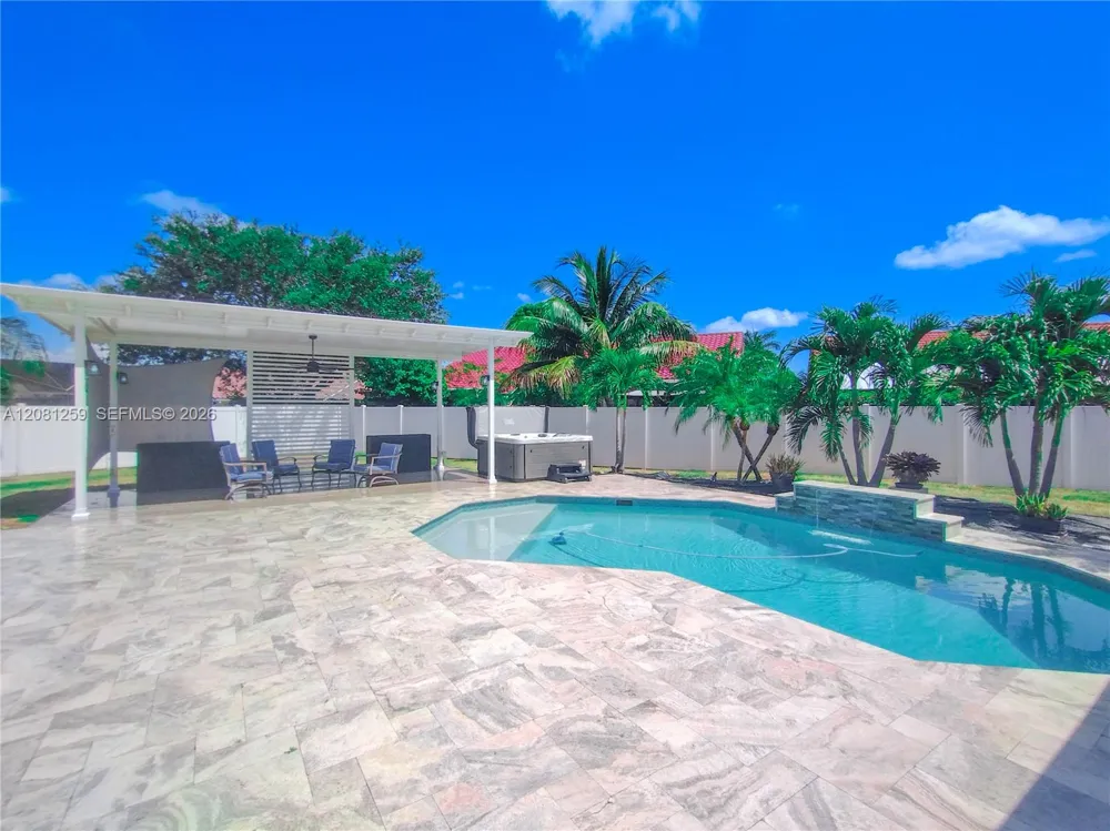 5780 Sun Pointe Circle Boynton Beach, FL 33437