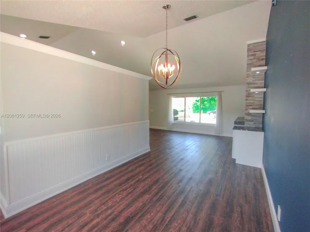 5780 Sun Pointe Circle Boynton Beach, FL 33437