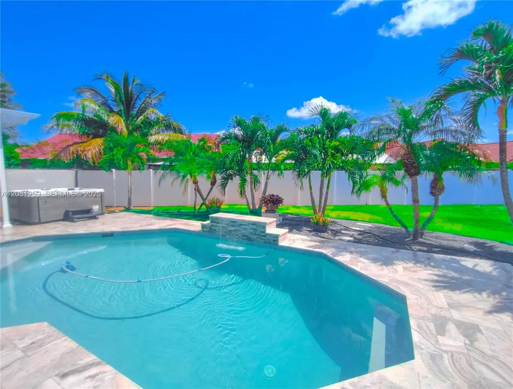 5780 Sun Pointe Circle Boynton Beach, FL 33437