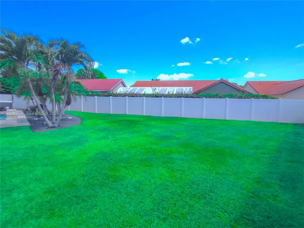 5780 Sun Pointe Circle Boynton Beach, FL 33437