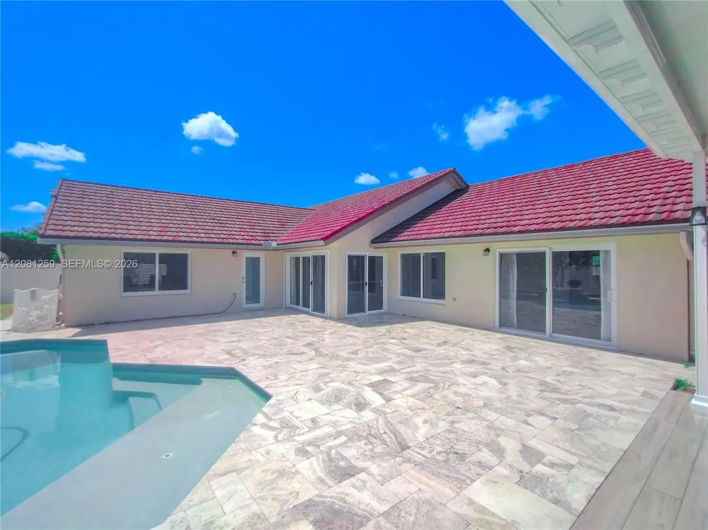 5780 Sun Pointe Circle Boynton Beach, FL 33437
