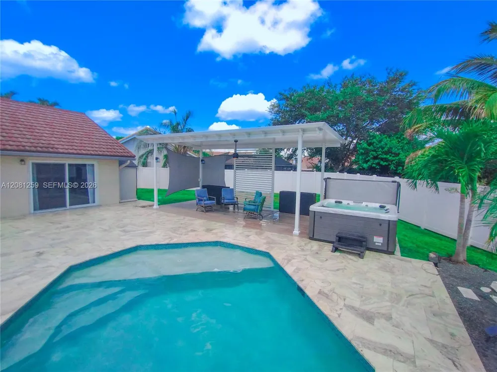 5780 Sun Pointe Circle Boynton Beach, FL 33437