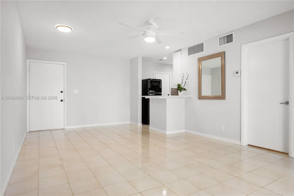 3040 NE 16th Ave #104 Oakland Park, FL 33334