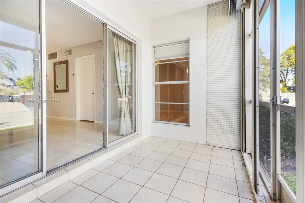 3040 NE 16th Ave #104 Oakland Park, FL 33334