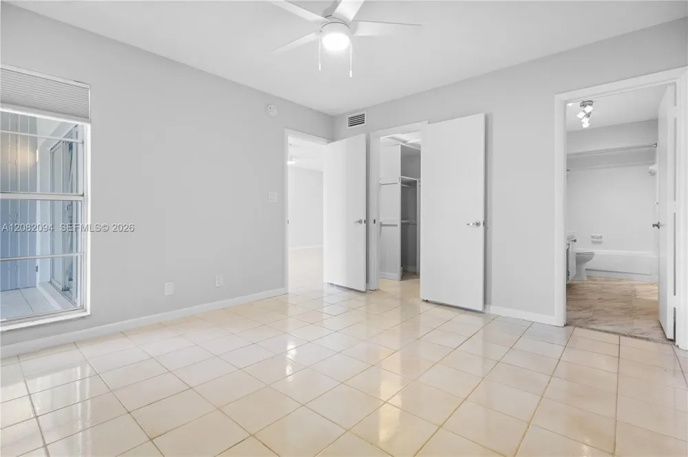 3040 NE 16th Ave #104 Oakland Park, FL 33334
