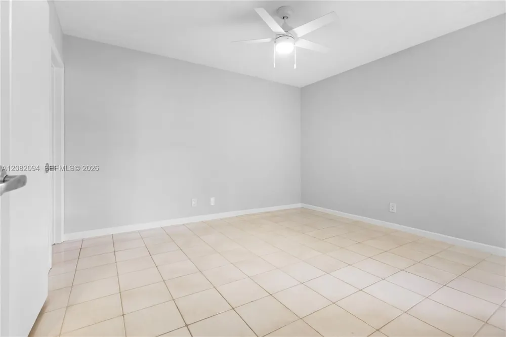 3040 NE 16th Ave #104 Oakland Park, FL 33334