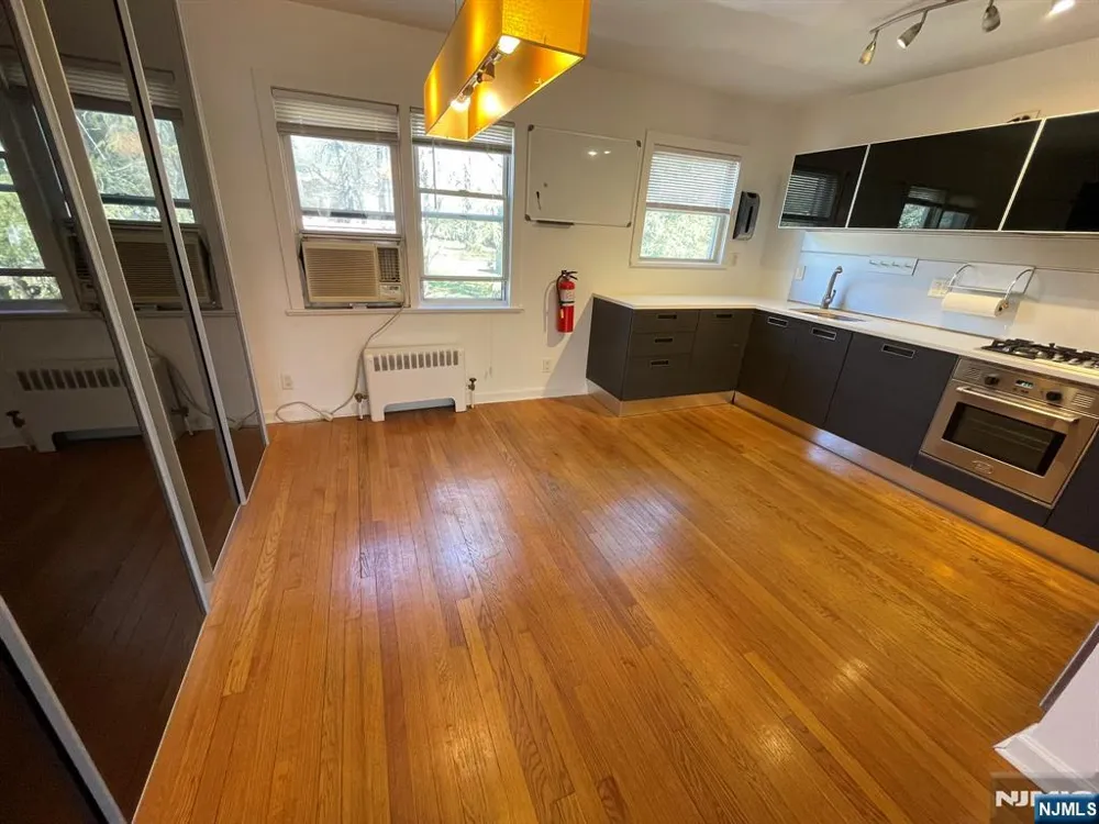 151 E Palisade Avenue C2 Englewood, NJ 07631