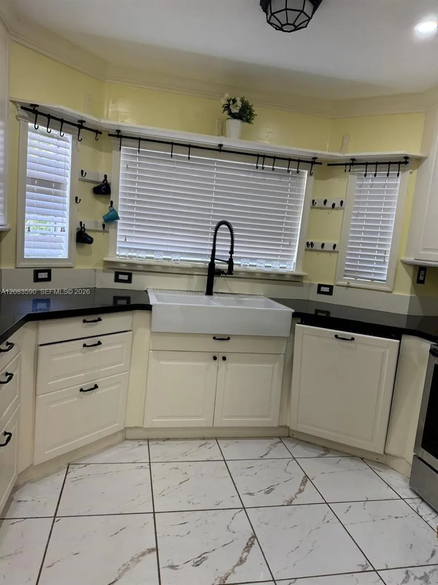 16401 SW 141st Ave #0 Miami, FL 33177