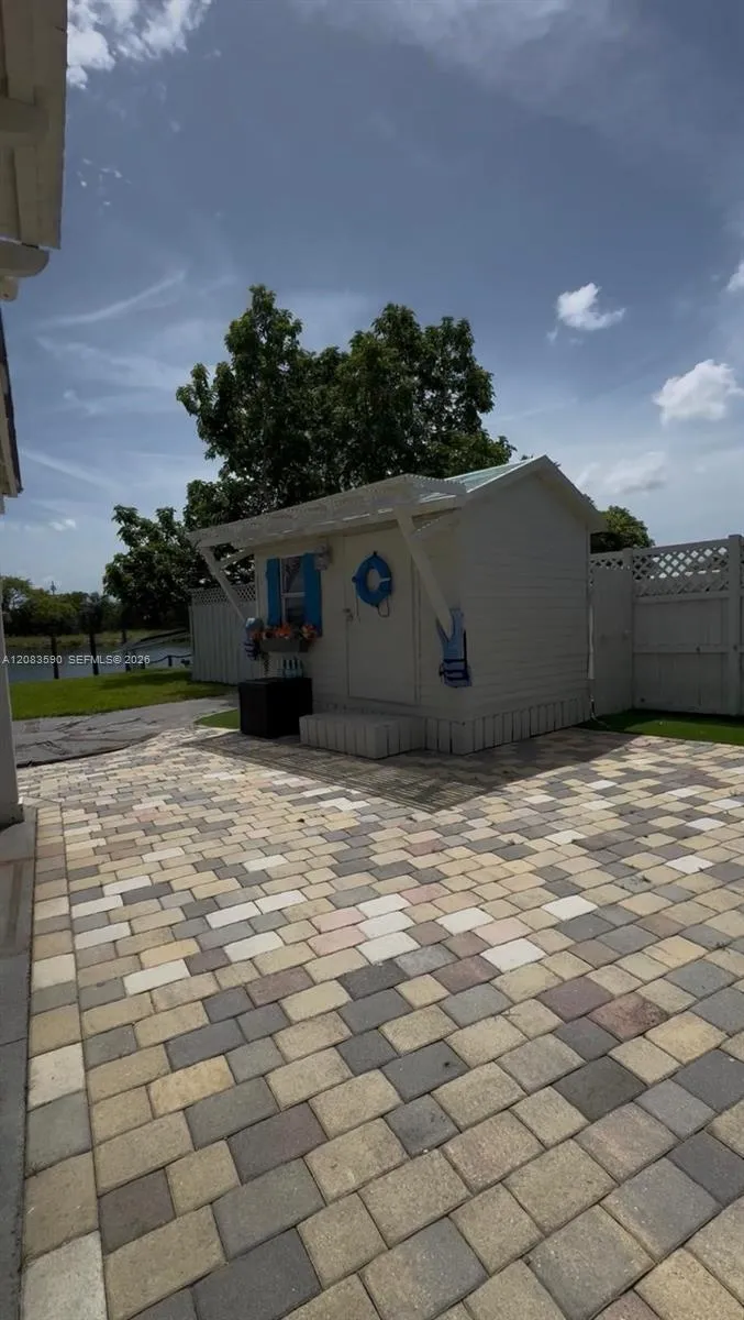 16401 SW 141st Ave #0 Miami, FL 33177