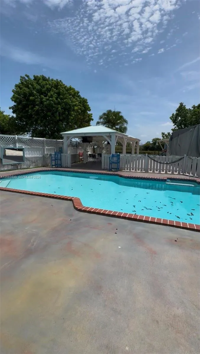 16401 SW 141st Ave #0 Miami, FL 33177