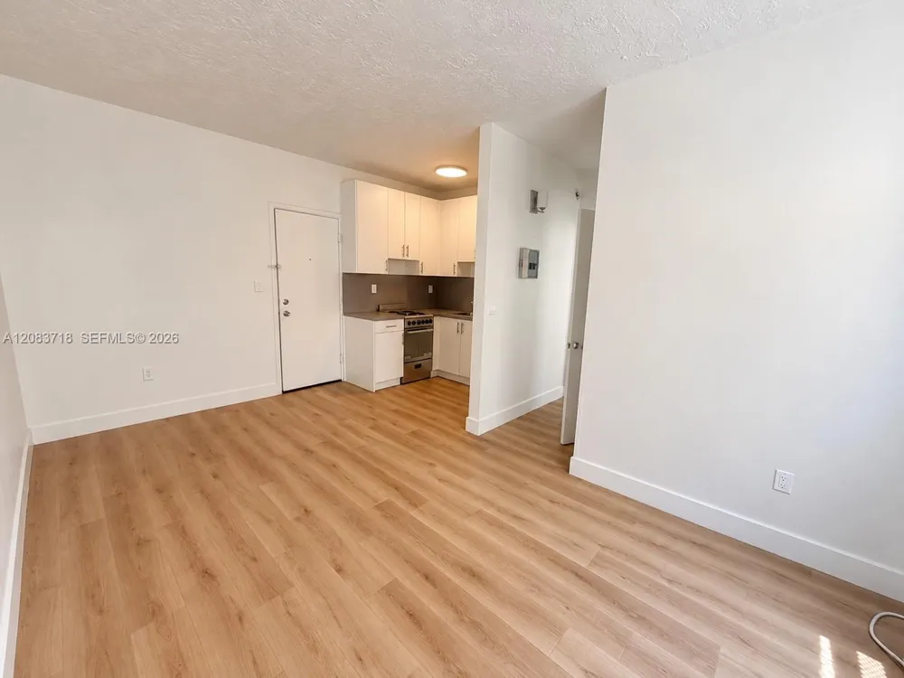 1615 Pennsylvania Ave #6 Miami Beach, FL 33139