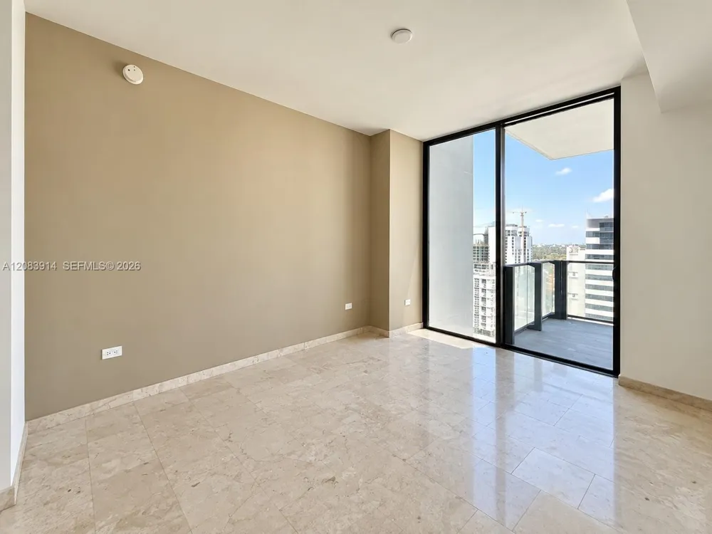 88 SW 7th St #1808 Miami, FL 33130