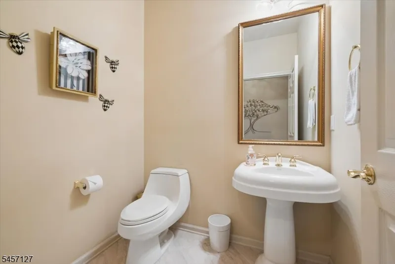24 Benedict Cres Bernards, NJ 07920