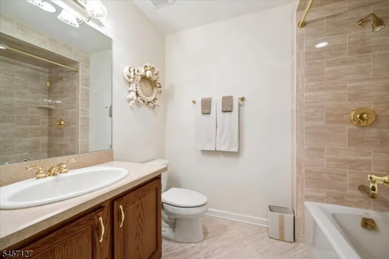 24 Benedict Cres Bernards, NJ 07920