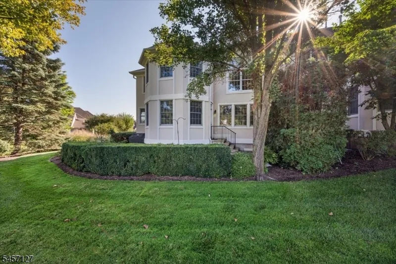 24 Benedict Cres Bernards, NJ 07920