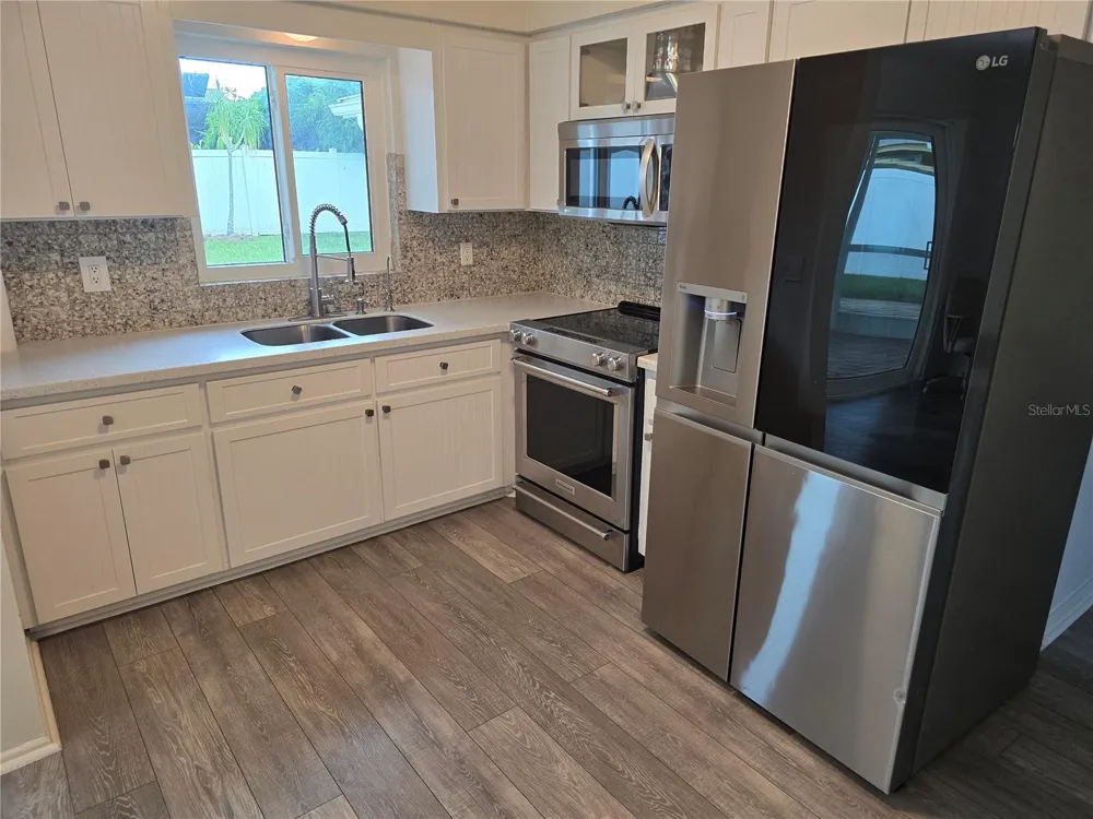 5420 STARWOOD PLACE Sarasota, FL 34232