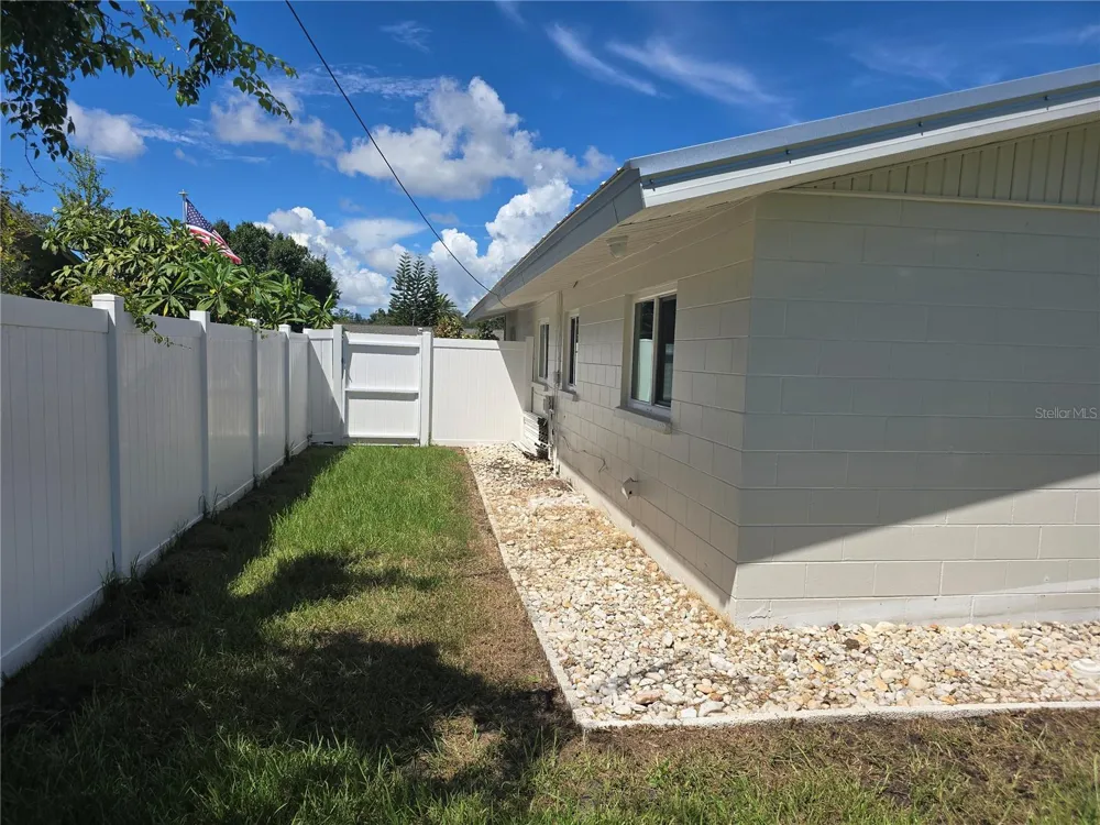 5420 STARWOOD PLACE Sarasota, FL 34232