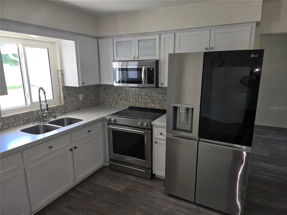 5420 STARWOOD PLACE Sarasota, FL 34232