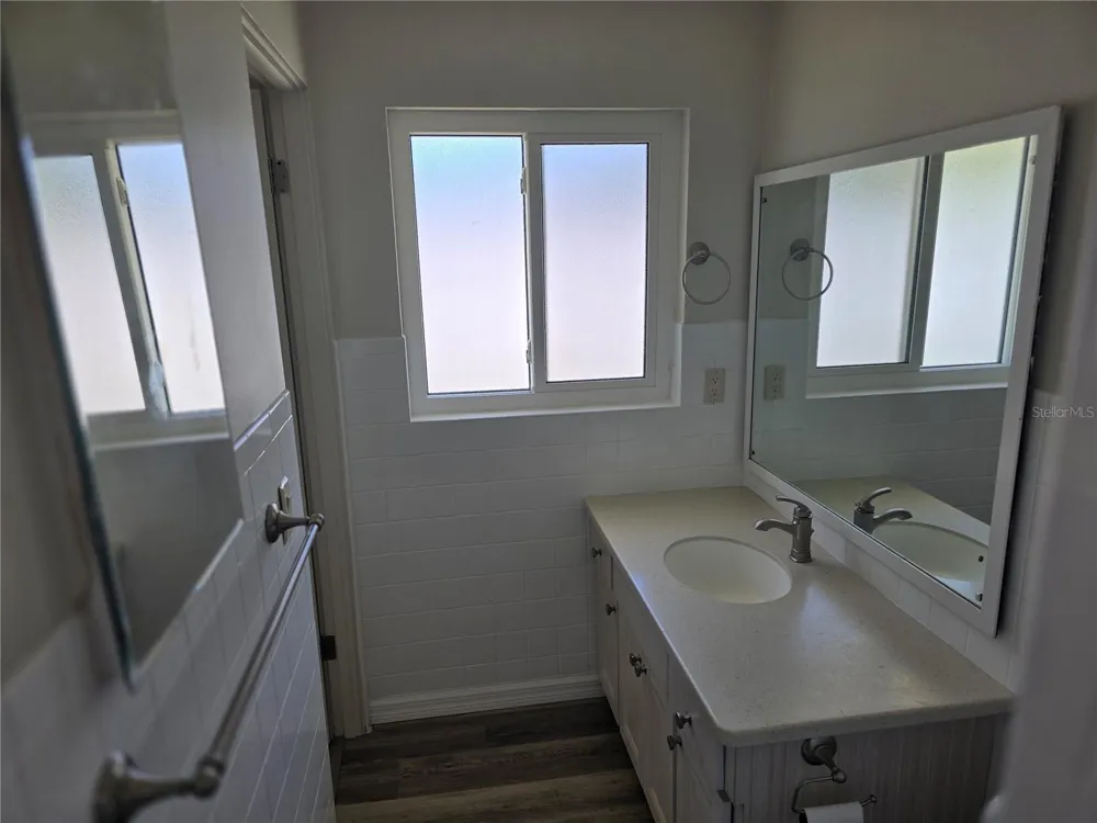 5420 STARWOOD PLACE Sarasota, FL 34232