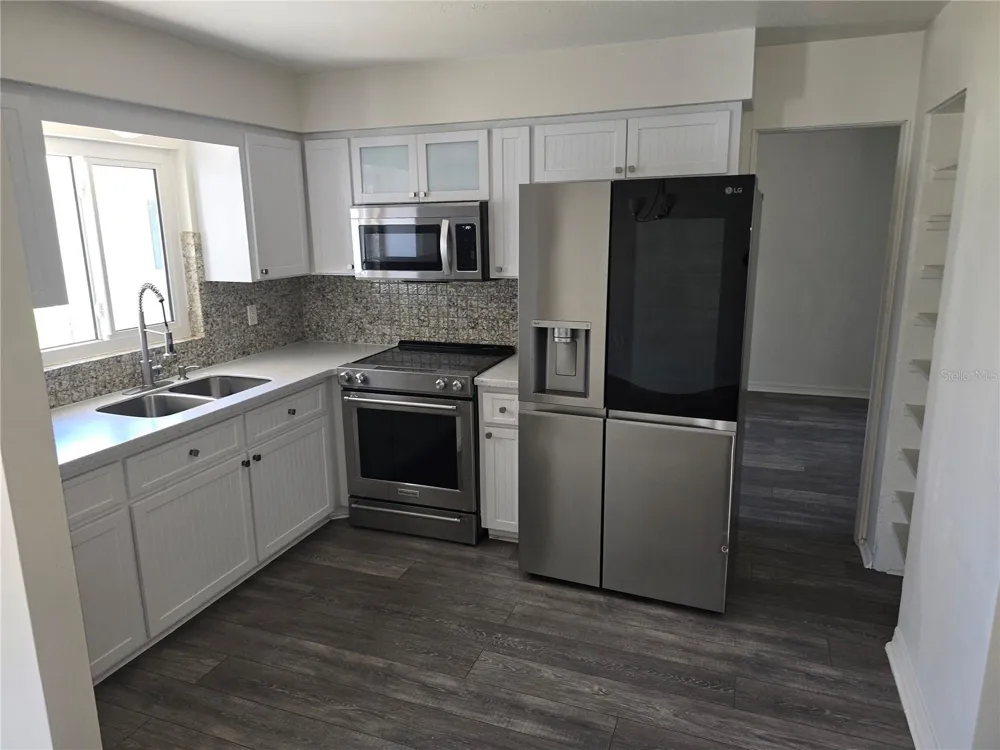 5420 STARWOOD PLACE Sarasota, FL 34232