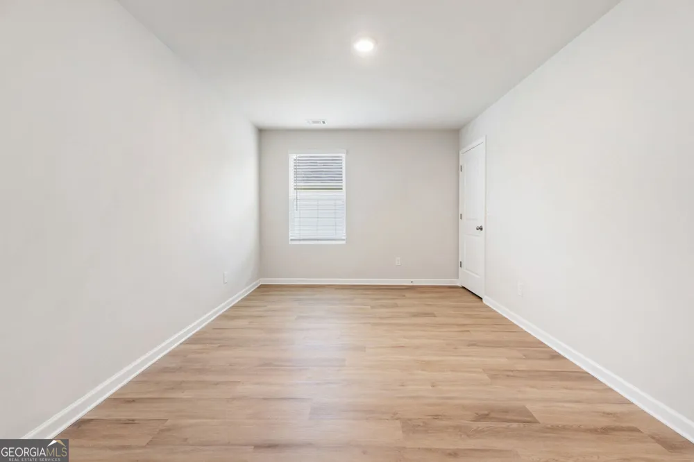 1112 DICKENS RD Greensboro, GA 30642