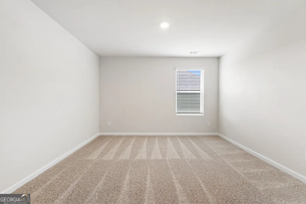 1112 DICKENS RD Greensboro, GA 30642