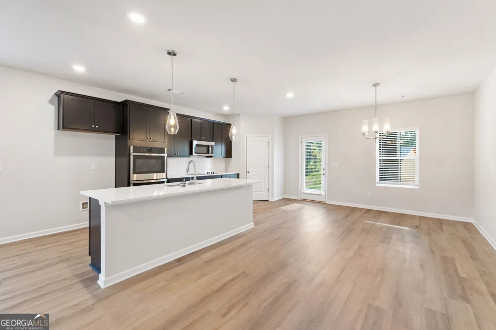 1112 DICKENS RD Greensboro, GA 30642