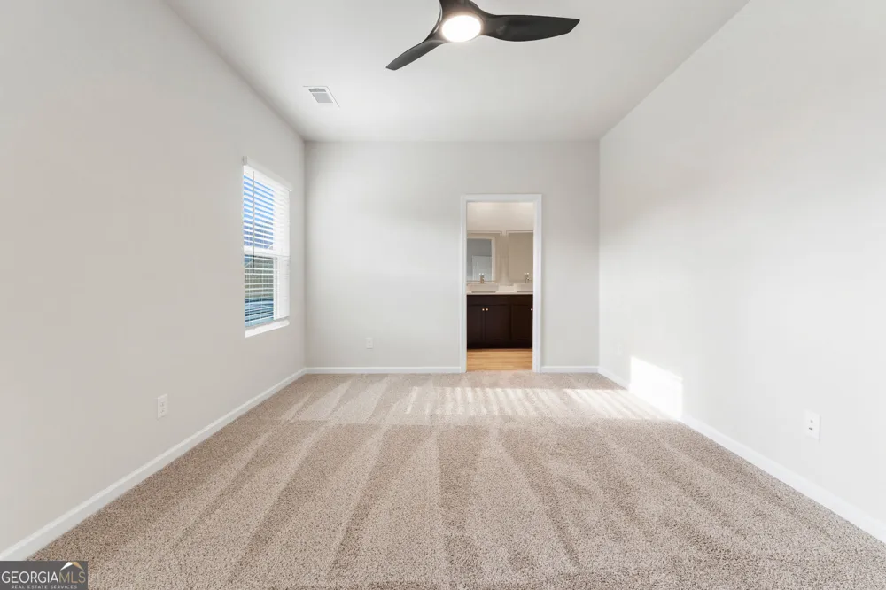 1112 DICKENS RD Greensboro, GA 30642