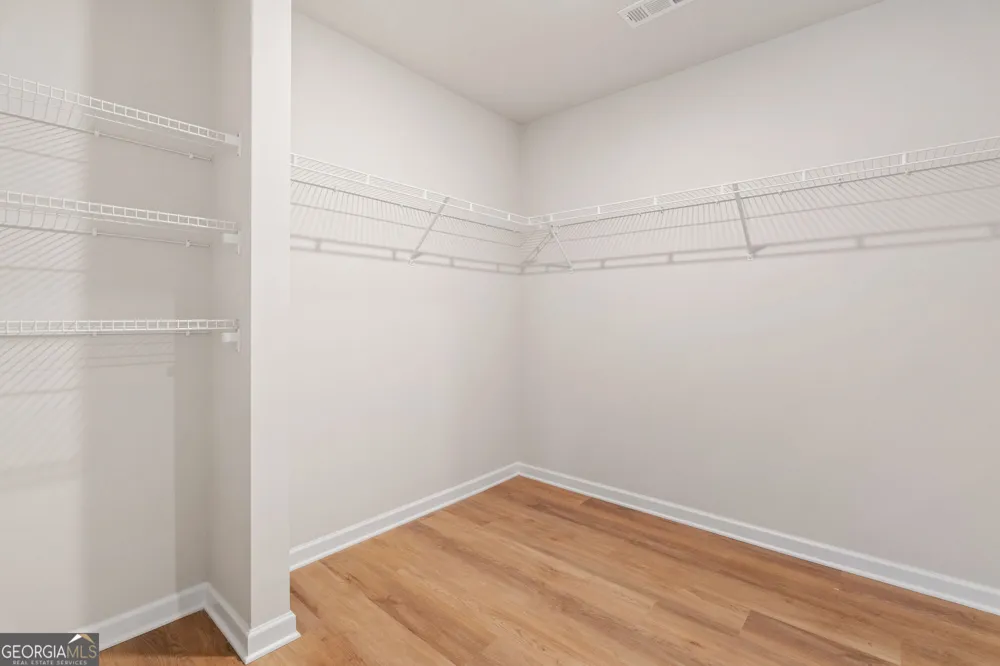 1112 DICKENS RD Greensboro, GA 30642