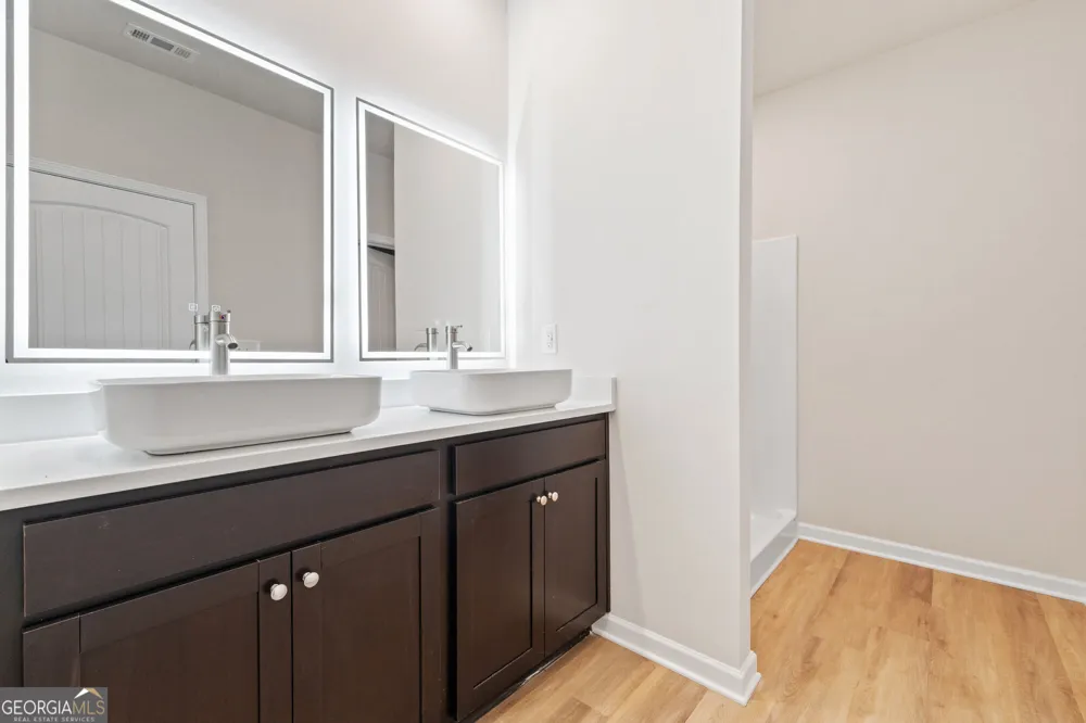 1112 DICKENS RD Greensboro, GA 30642