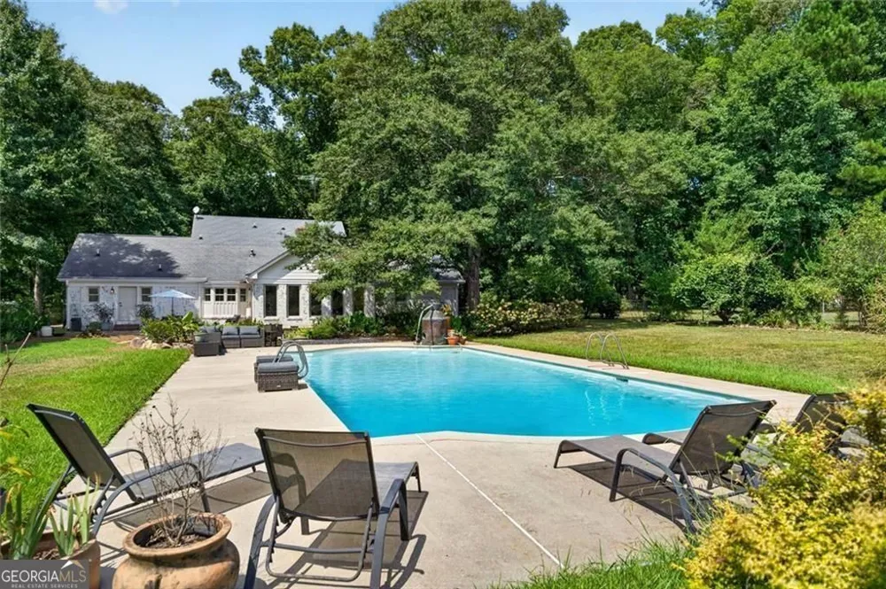 961 Birdie RD Griffin, GA 30223