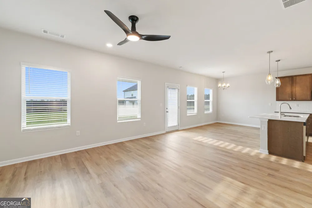 1196 DICKENS RD Greensboro, GA 30642
