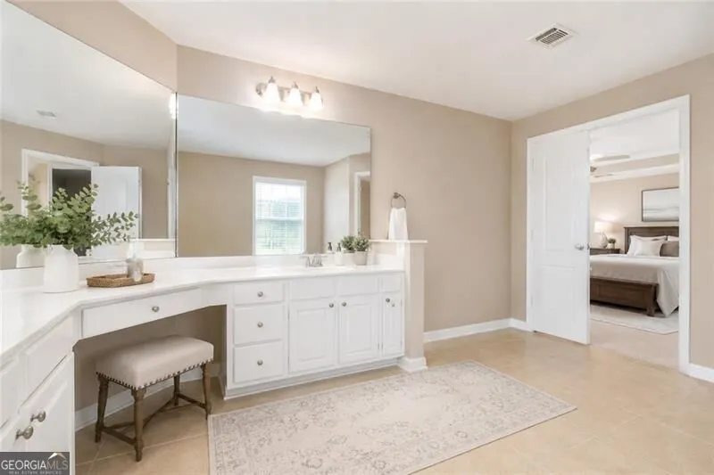 300 Hampton PL Canton, GA 30115