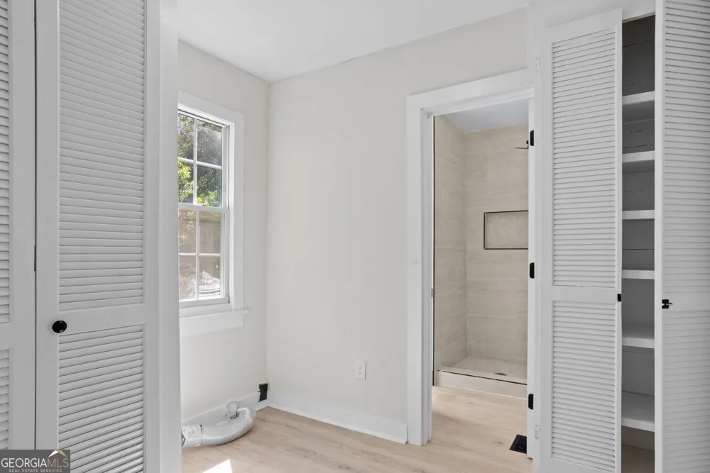 713 Atlanta ST Savannah, GA 31405