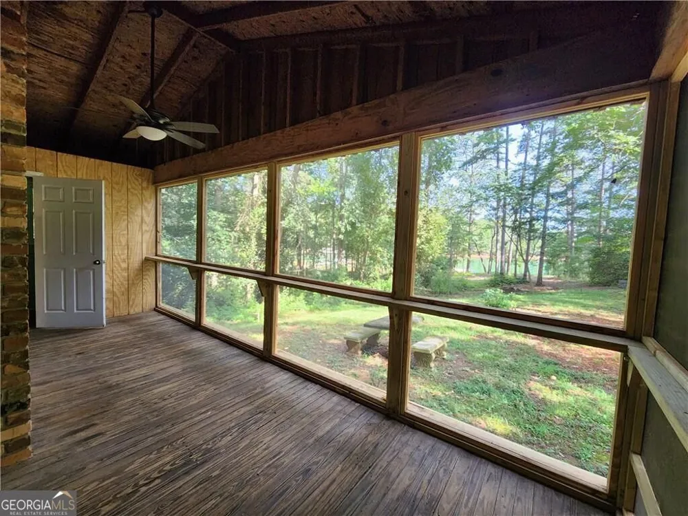 1071 Powderbag Creek RD Hartwell, GA 30643