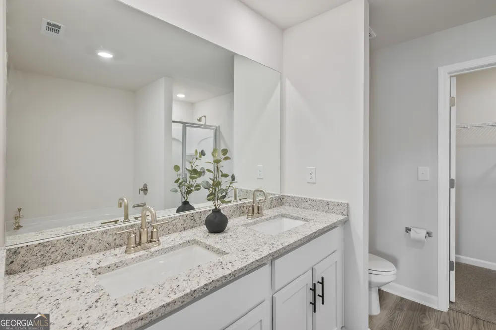 4020 Hidden River LN Oakwood, GA 30566