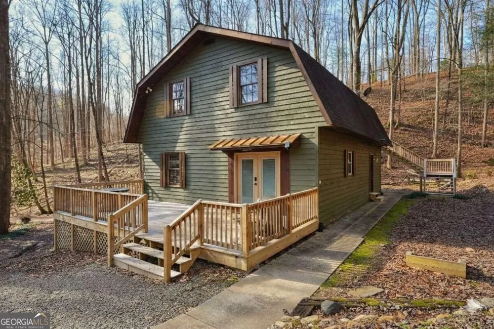 172 Sweetwater RD Blue Ridge, GA 30513