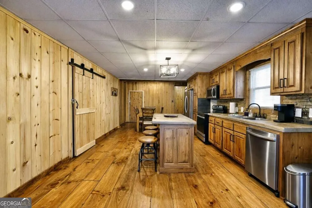 172 Sweetwater RD Blue Ridge, GA 30513