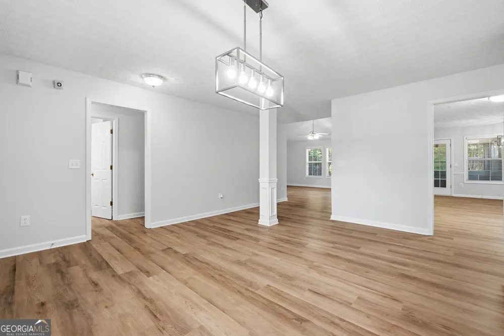 4293 Parks Ridge DR SW Snellville, GA 30039